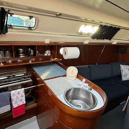 Hotel Barco A Vela Em Peniche - West Sailing Esterno foto